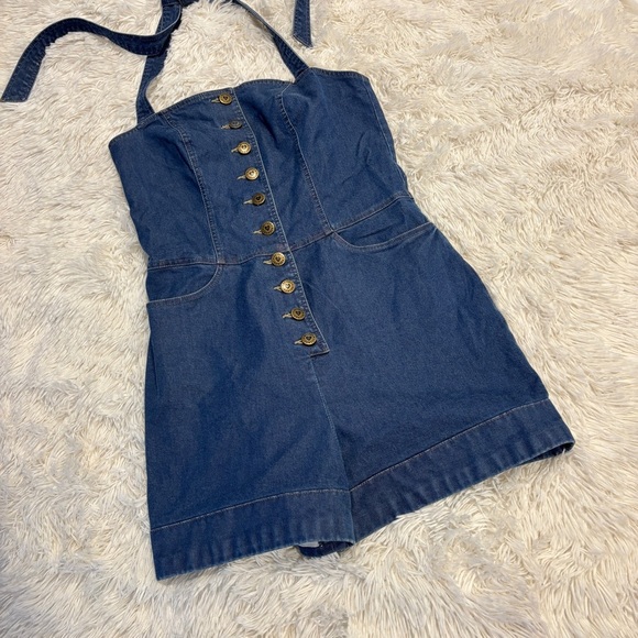 Betsey Johnson Denim Shorts tie neck woman’s button up Romper size 6 - Picture 1 of 10